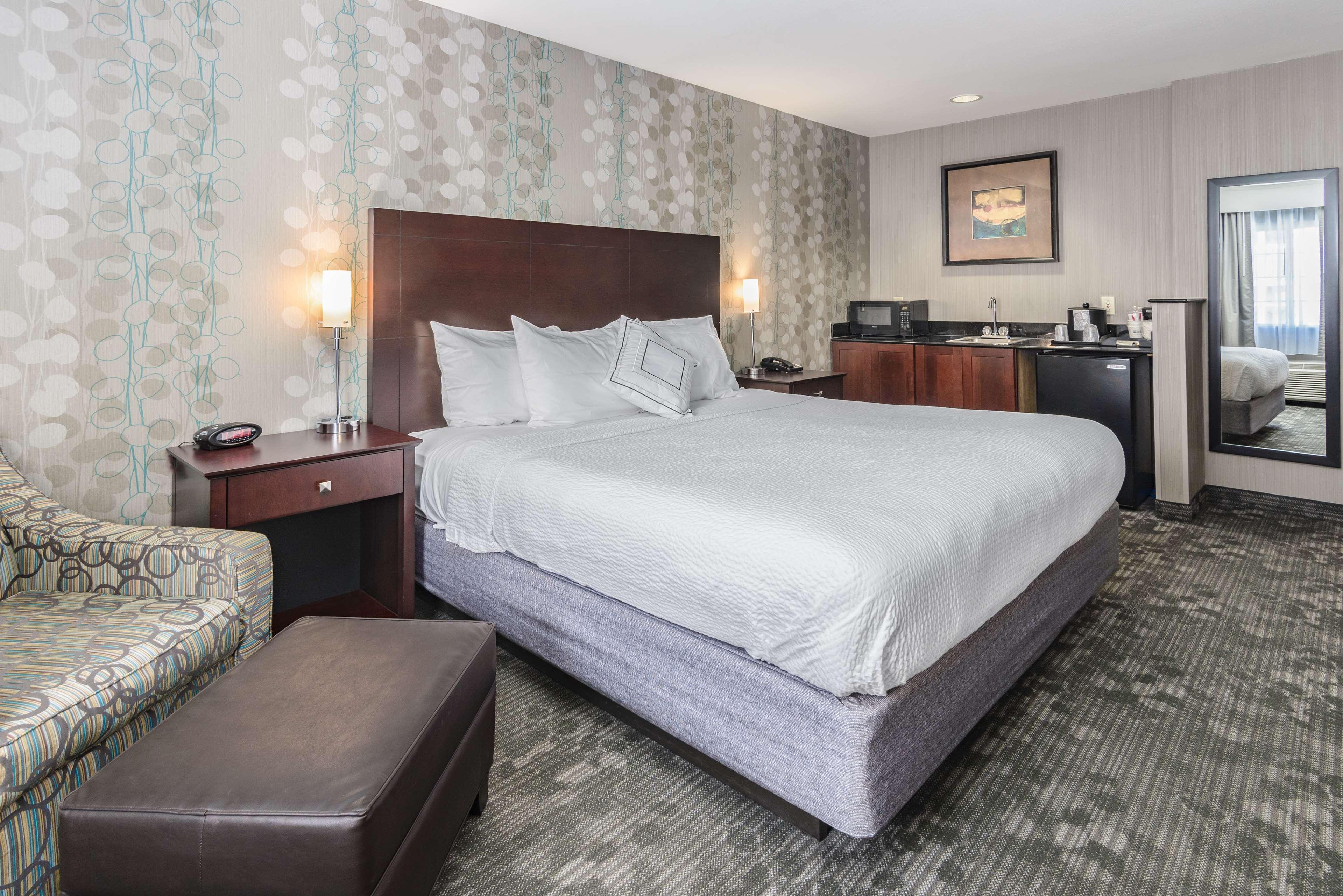 Best Western Concord Inn And Suites Екстер'єр фото