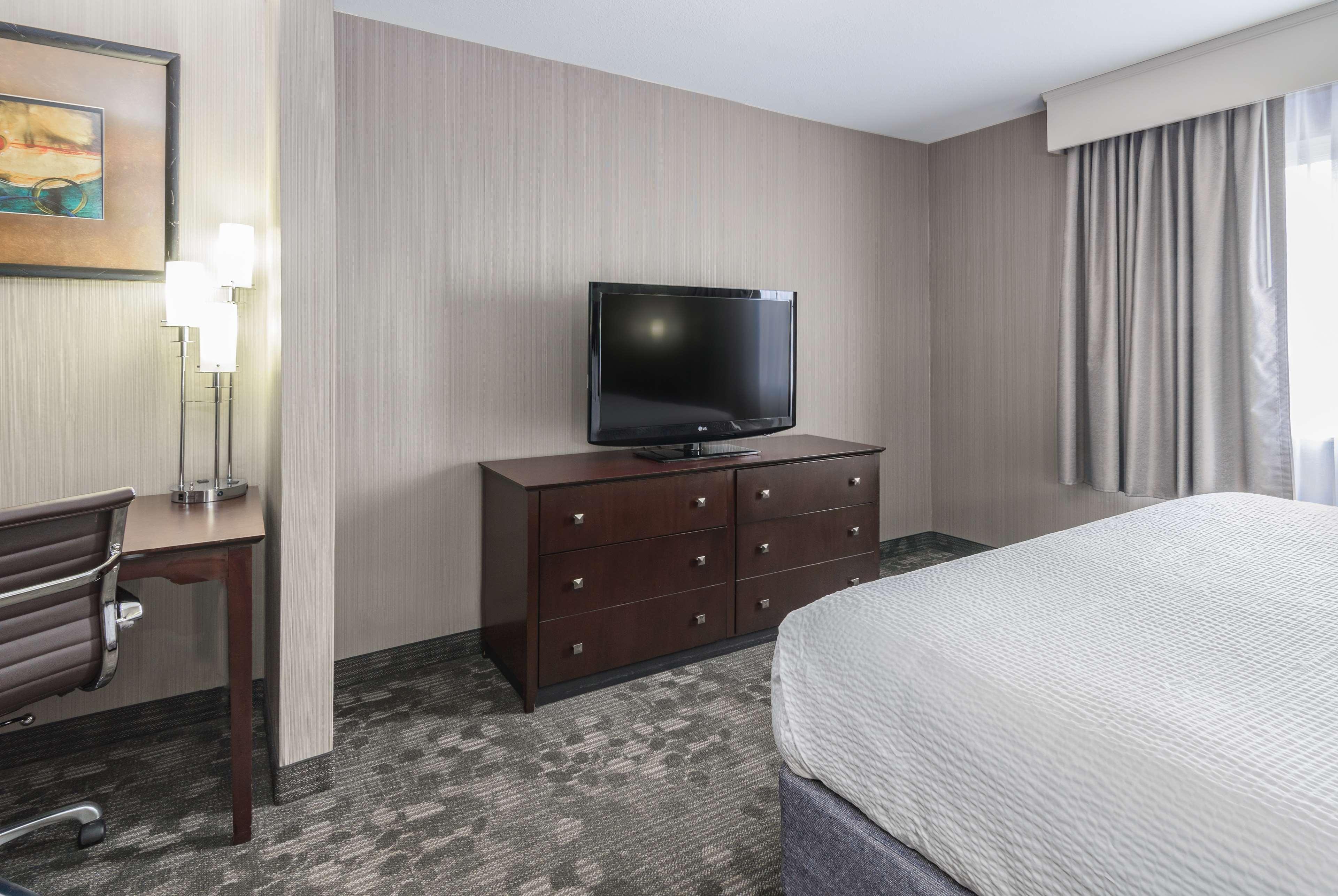 Best Western Concord Inn And Suites Екстер'єр фото