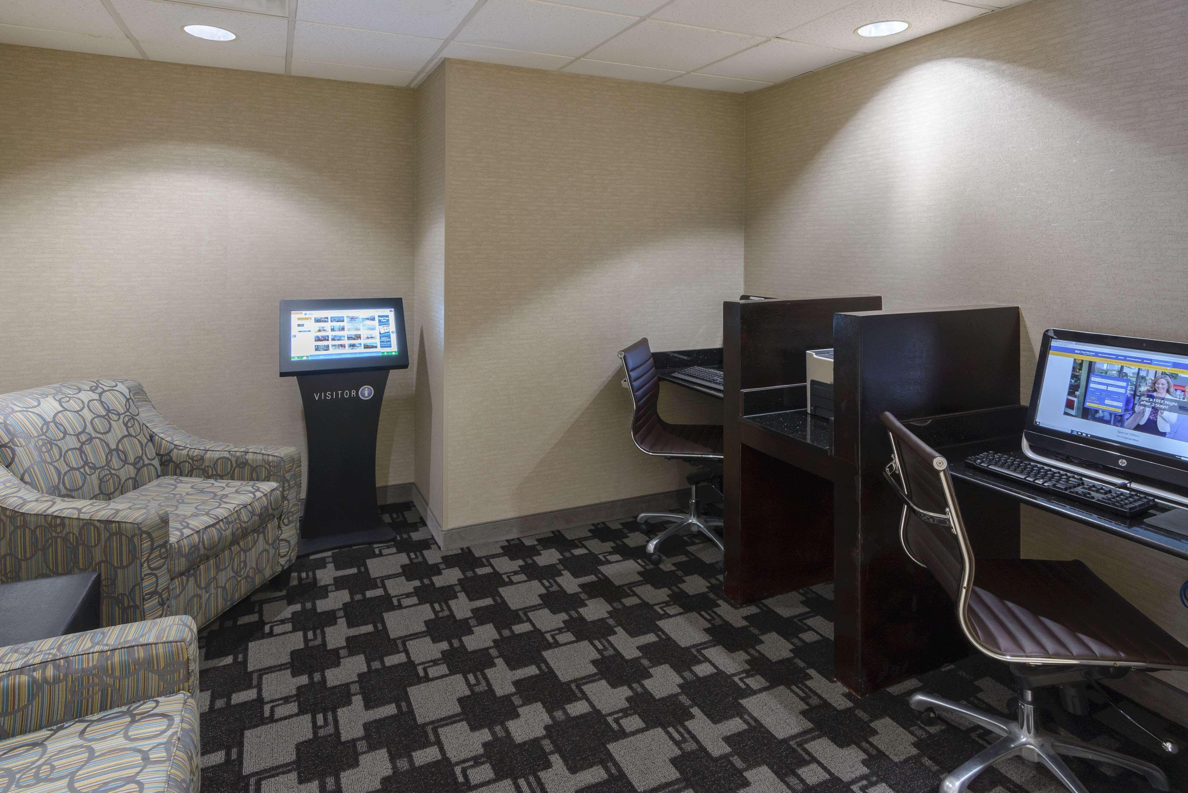 Best Western Concord Inn And Suites Екстер'єр фото