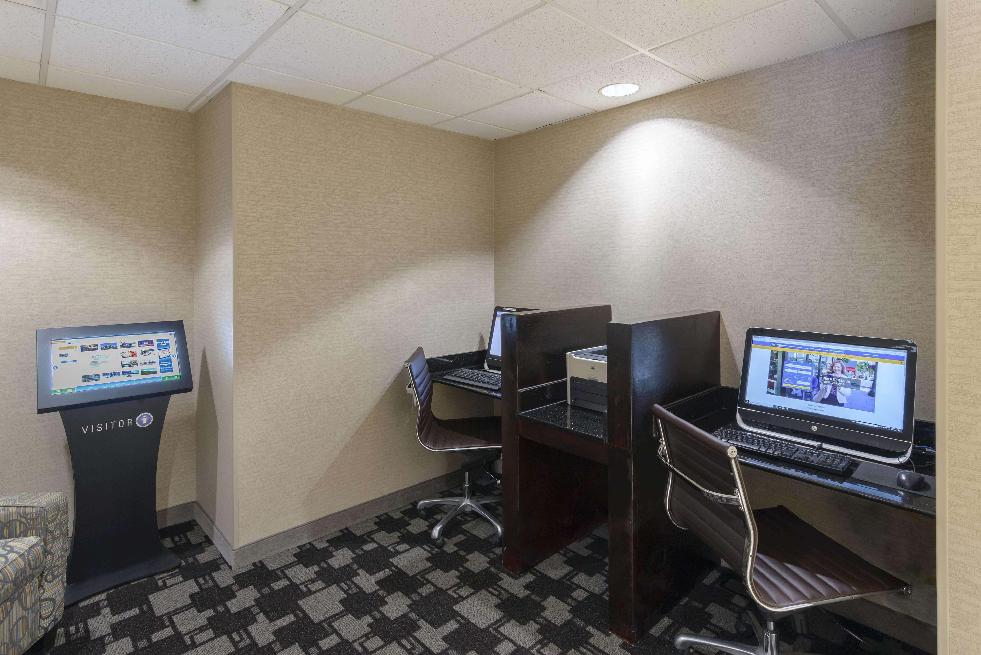 Best Western Concord Inn And Suites Екстер'єр фото