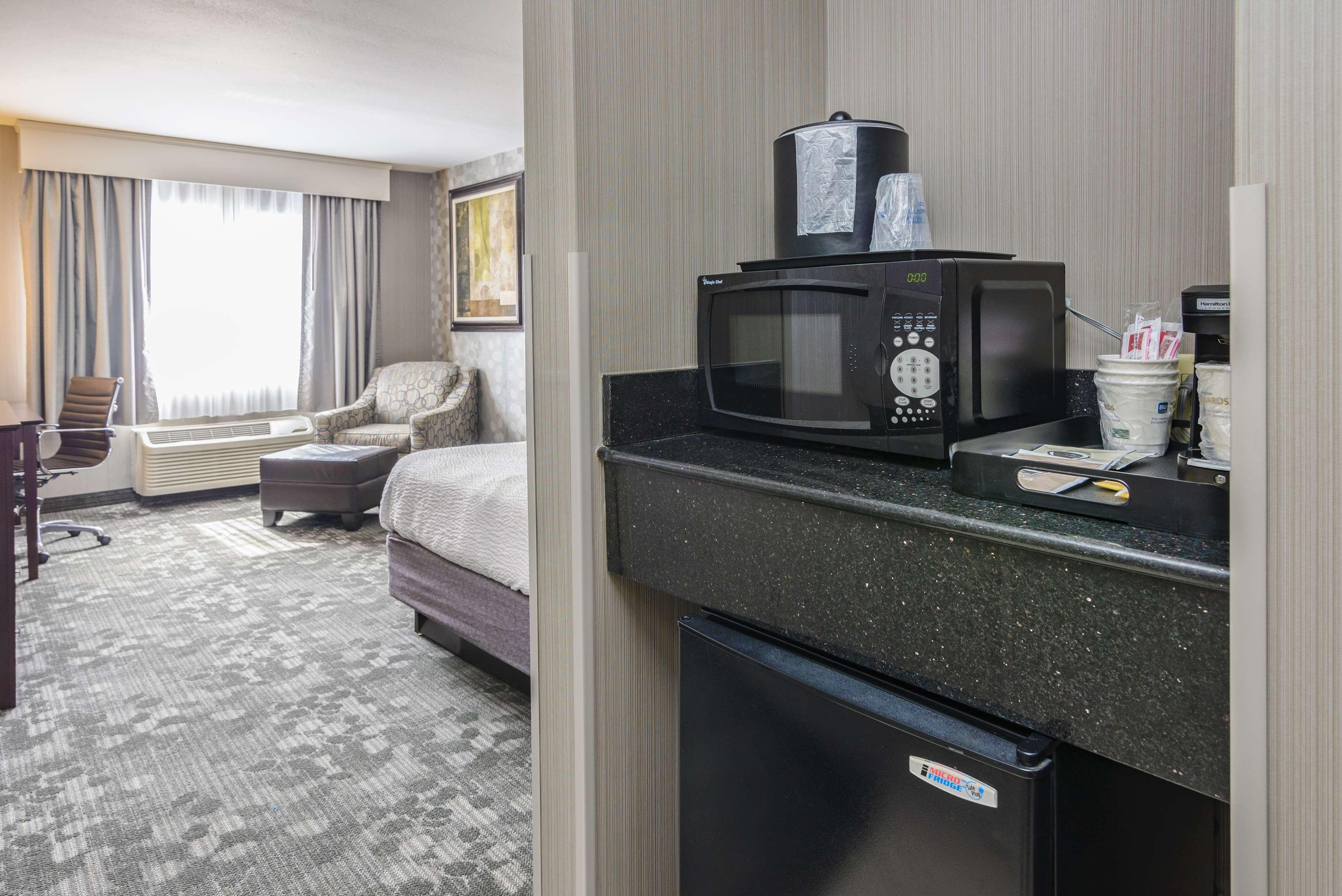 Best Western Concord Inn And Suites Екстер'єр фото